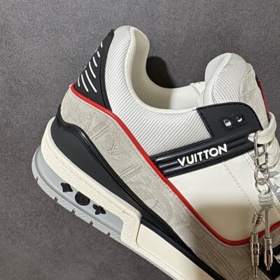 LV Trainer Sneaker 1AKP7B