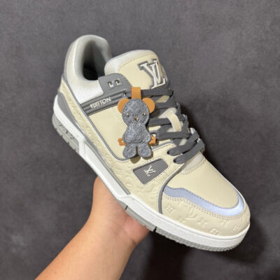 LV Trainer Sneaker 1AKR91