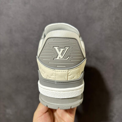 LV Trainer Sneaker 1AKR91