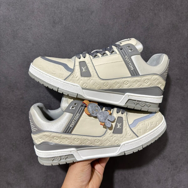 LV Trainer Sneaker 1AKR91