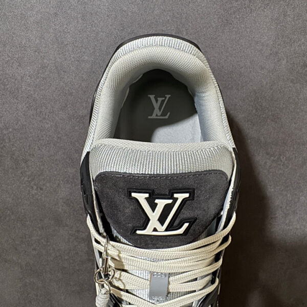 LV Trainer Sneaker 1AKP7W