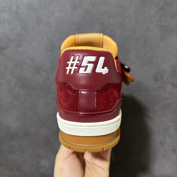 LV Trainer Sneaker 1AKR3U