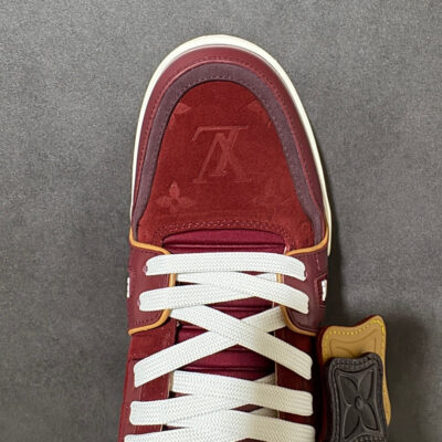 LV Trainer Sneaker 1AKR3U