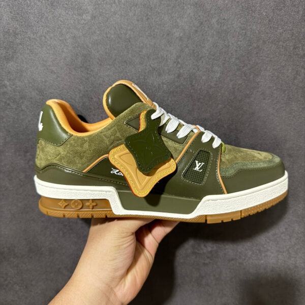 LV Trainer Sneaker 1AKR2S