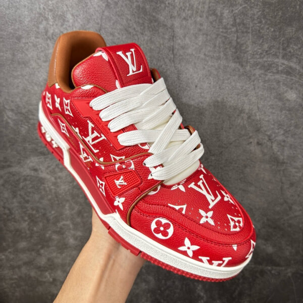IMG_9451 LV Trainer Sneaker 1AHAN2