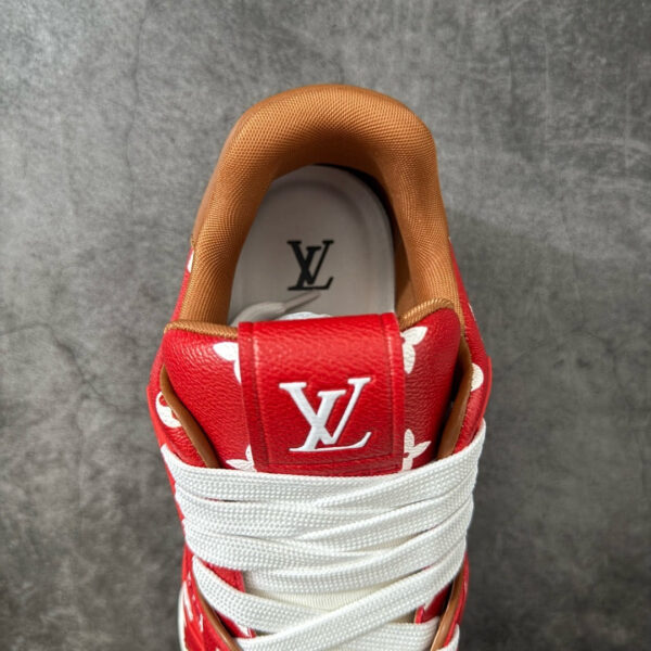IMG_9456 LV Trainer Sneaker 1AHAN2