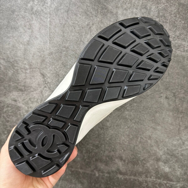 Chanel Trainer Sneaker in Calfskin & Mixed Fibers G47415