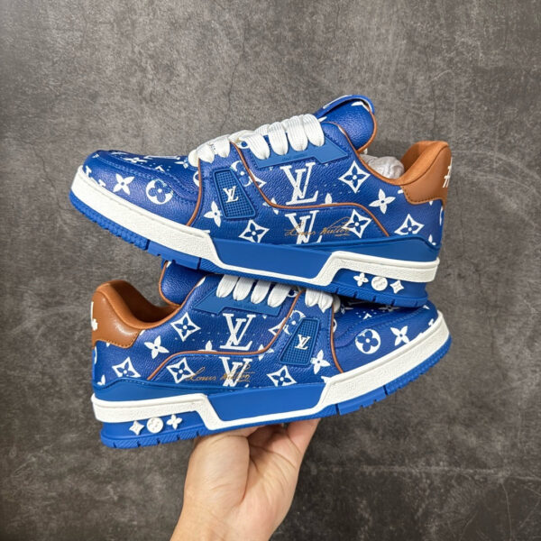 IMG_9471 LV Trainer Sneaker 1AHAN2