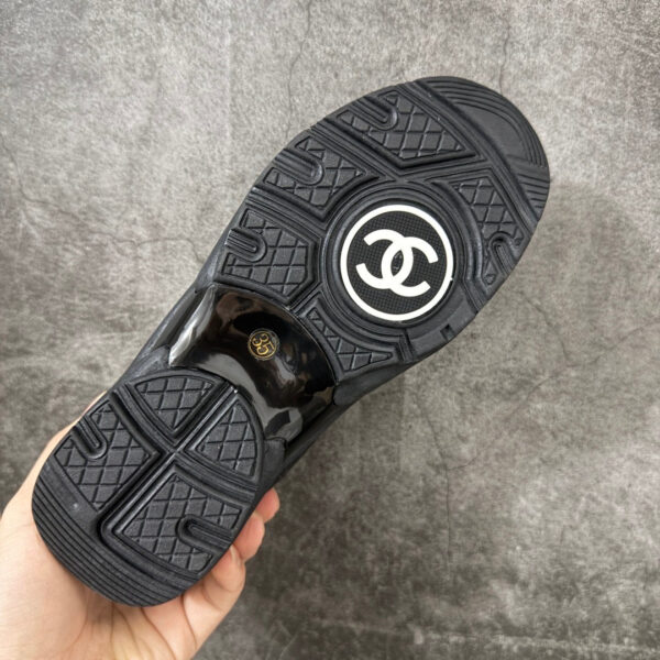 Chanel Trainer Sneakers in Mesh and Calfskin Brown G38299