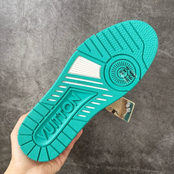 LV Trainer Sneaker 1AKRDQ