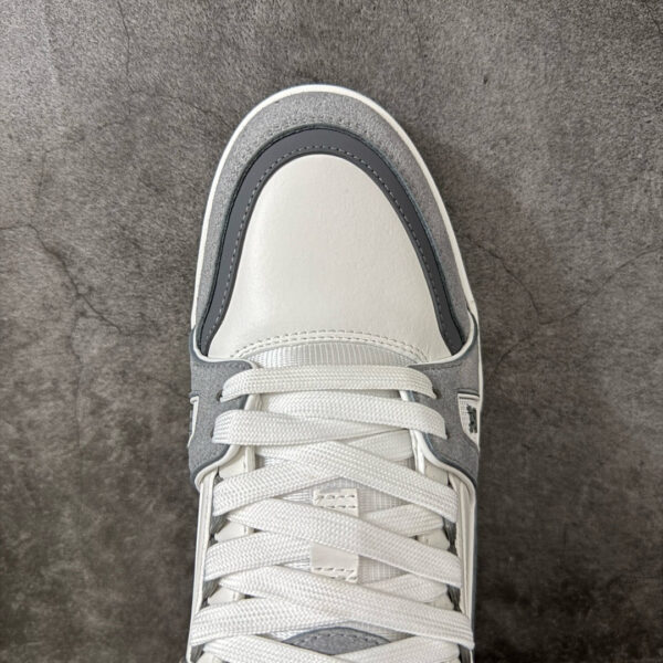 LV Trainer Sneaker 1AKKAL