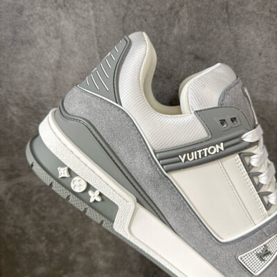 LV Trainer Sneaker 1AKKAL