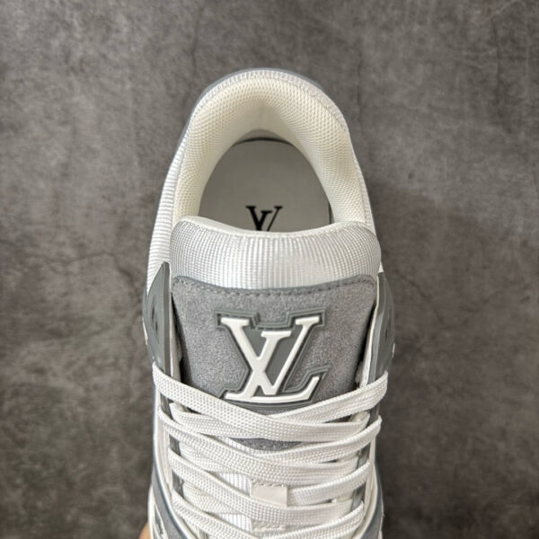 LV Trainer Sneaker 1AKKAL