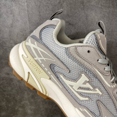 IMG_9934 LV Tatic Runner Sneaker 1AKC55