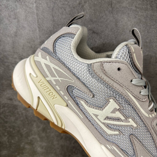 IMG_9934 LV Tatic Runner Sneaker 1AKC55