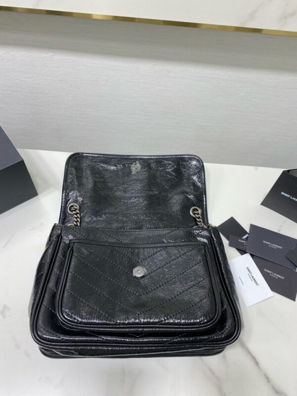 Image_20240811135556_9f35e3b3-1fdf-4f6a-a2b8-9071460045ab MEDIUM NIKI 28 IN BLACK CALFSKIN CHAIN BAG High-end