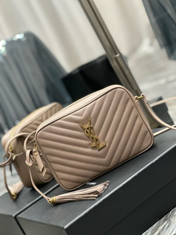 Image_20241212172741_e0a5fe93-988c-4710-ae71-ec6bca3fc6ed LOU 23 CAMERA BAG BEIGE IN QUILTED LEATHER GOLD HARDWARE