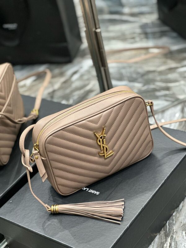 Image_20241212172755_300ed844-4ee9-47c1-927e-b264cccc851b LOU 23 CAMERA BAG BEIGE IN QUILTED LEATHER GOLD HARDWARE