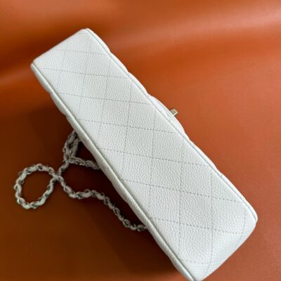 FLAP BAG 25 IN WHITE CAVIAR LAMBSKIN SILVER HARDWARE