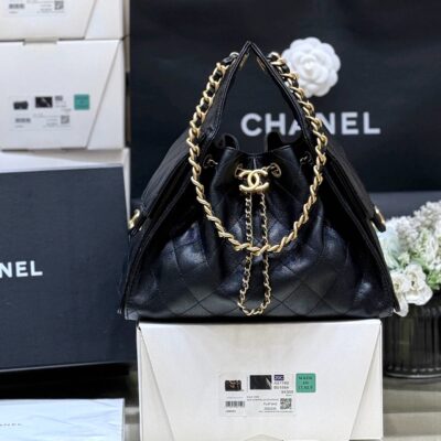 CC 25 HANDBAG IN BLACK 30 GRAINED CALFSKIN GOLD HARDWARE
