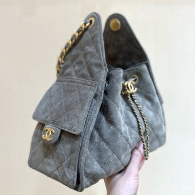 CC 25 HANDBAG IN GREY 30 SUEDE GOLD HARDWARE