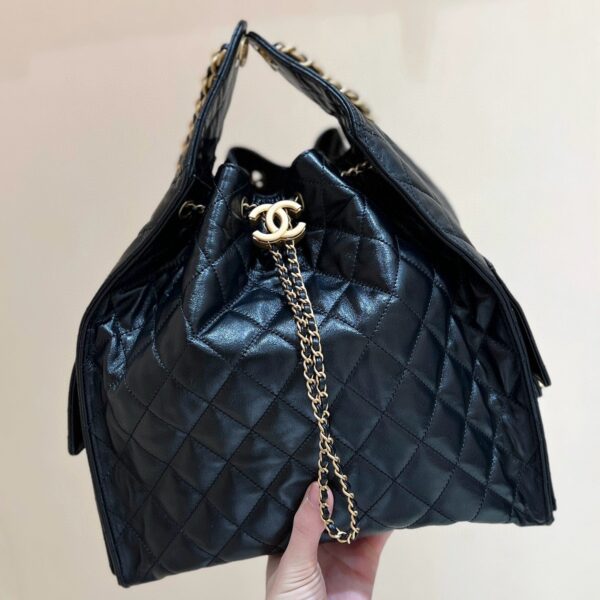 Image_20250429113227_8b569898-d7cb-4e0f-885e-bf5df31260e0 CC 25 HANDBAG IN BLACK 40 GRAINED CALFSKIN GOLD HARDWARE