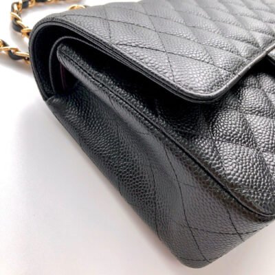FLAP BAG 25 IN BLACK CAVIAR LEATHER GOLD HARDWARE