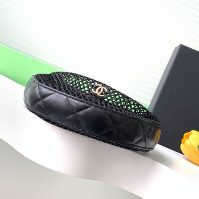 CC 25S POUCH IN BLACK LAMBSKIN WITH MESH GOLD HARDWARE