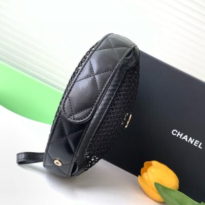 CC 25S POUCH IN BLACK LAMBSKIN WITH MESH GOLD HARDWARE