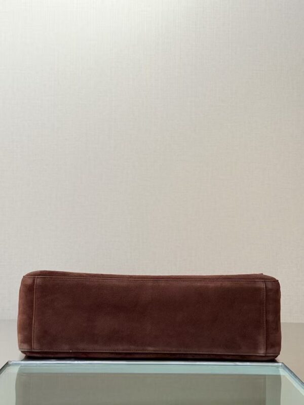 CHANEL 26 CLASSIC FLAP IN BROWN SUEDE 30726