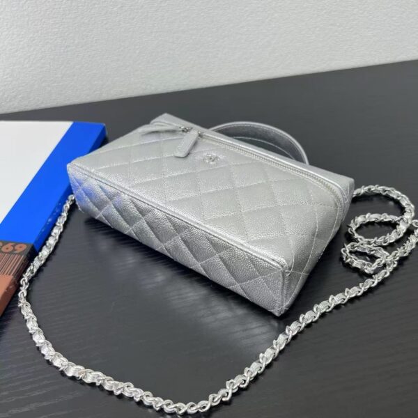CHANEL 26S QUILTED VANITY CASE IN SILVER CAVIAR