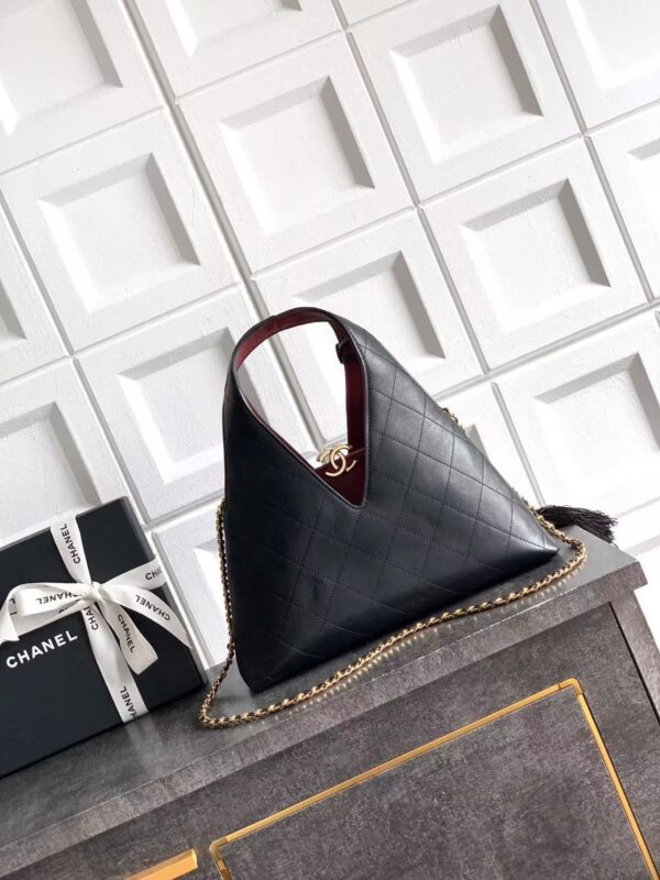 CHANEL 26S SHOPPING BAG MEDIUM 32 IN BLACK LAMBSKIN GOLD HARDWARE