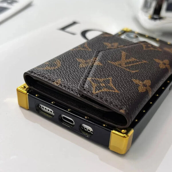 a09a89bd54c1ae95e842dc20529cf637 Engineered for Everyday Excellence For iPhone Roxy New 2