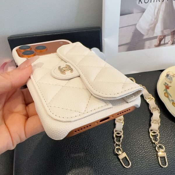 a14f6fbe66d369243d870749794c7bf768fe73f2f3694bcdba1e55cac3b75fc7 White Chanel Quilted Caviar Leather Card Holder Chain Luxury Phone Case