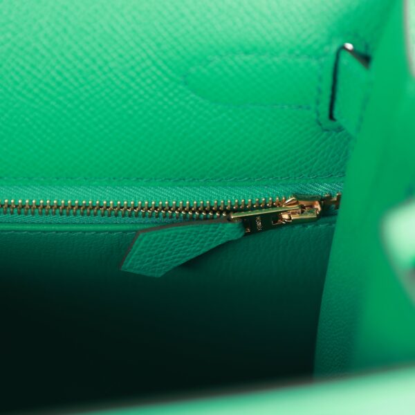Hermès Kelly Sellier 28 Vert Jade Epsom Gold Hardware
