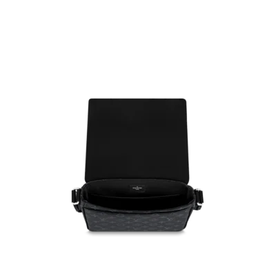 Louis Vuitton District PM M46255