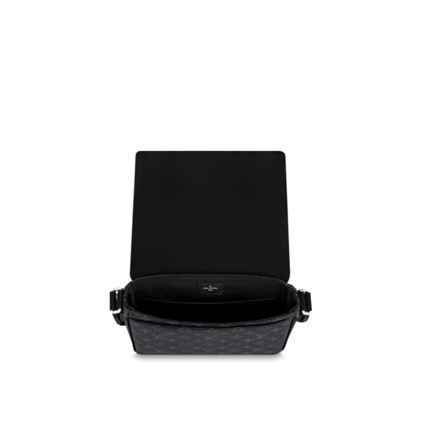Louis Vuitton District PM M46255