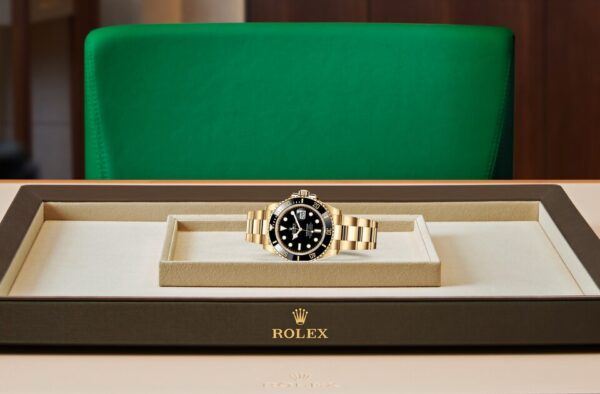 Discover Rolex Submariner-M126618ln 0002: Superior Quality and Craftsmanship Made in Switzerland