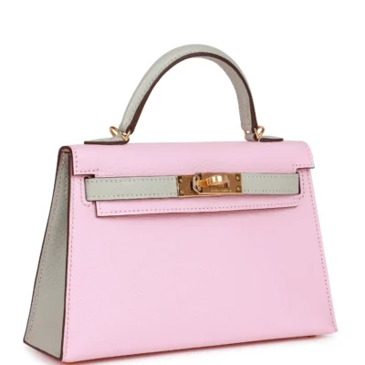 Hermès Special Order (HSS) Kelly Sellier 20 Rose Sakura and Gris Perle Chevre Gold Hardware