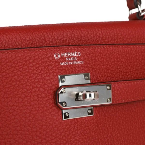 حقيبة هيرميس Special Order HSS Kelly Retourne 35 Rouge Grenat Verso من جلد توغو مع إكسسوارات معدنية من البلاديوم