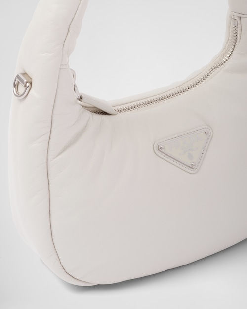 حقيبة صغيرة Prada Soft مبطنة جلد نابا أبيض