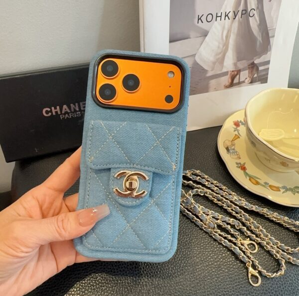 c3a1862adacb6a7b5a8ddf70f6a2a961a3edfe07e8f57d5af604d62ce9a6f6d5 Chanel Denim CC Crossbody iPhone Case with Card Slot