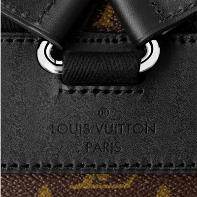 c7a95d51dcb7270600994ab3e0ee63ad Louis Vuitton Christopher PM M43735