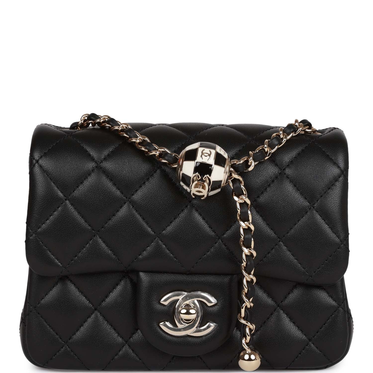 sac à rabat CHANEL Pearl Crush Mini Square noir cuir d’agneau finitions dorées claires