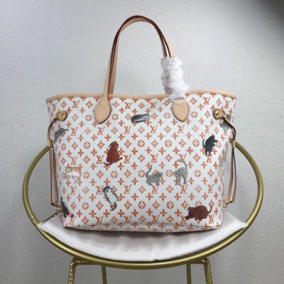 d07f02224e4eba9bcd8617fb1af1360b Louis Vuitton Neverfull MM Bag Grace Coddington M44459