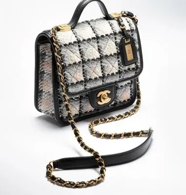 Important customer only ☆ CHANEL ☆ Small top handle