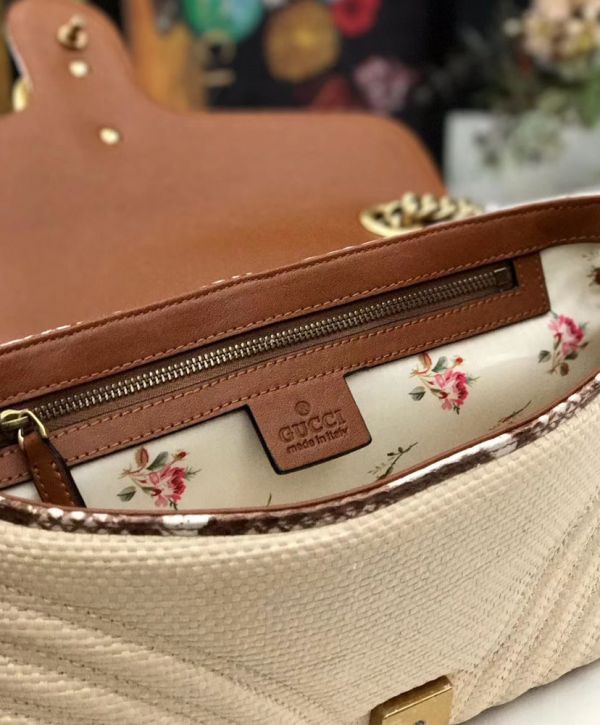 d3a554125b90f128ae0650eb8a556989 حقيبة كتف نسائية غوتشي GG Marmont Raffia Snakeskin Trimming Brass شعار Spring إغلاق حلقة كتف بحزام باللون البيج