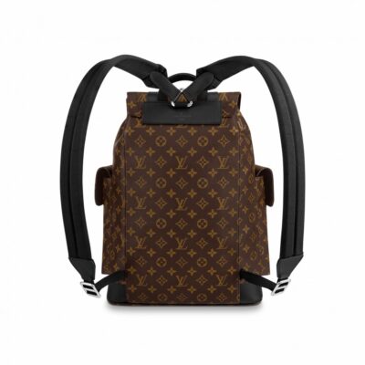 d8b6ec8be6f1ef0f063429ef9512849f Louis Vuitton Christopher PM M43735
