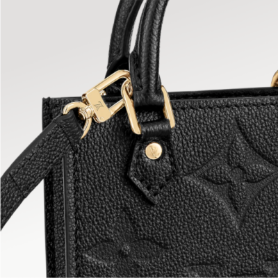 db7f6cd3afa2ac5972655839de94543b PETIT SAC PLAT M81417