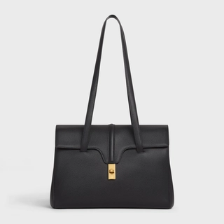 MEDIUM SOFT 16 BAG IN SUPPLE GRAINED CALFSKIN BLACK